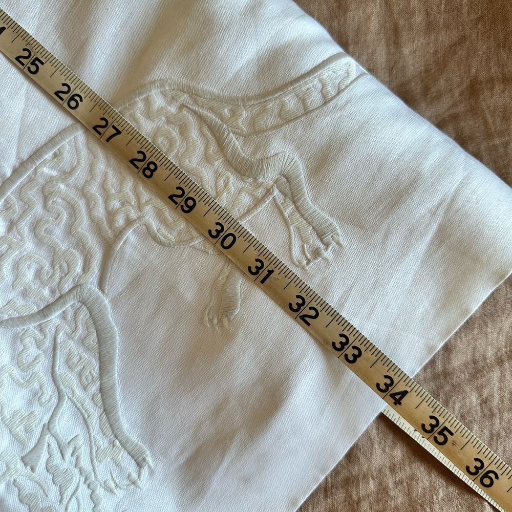 TIGER EMBROIDERY DUCHESS SATIN SHIFT 
DRESS WHITE - Picture 11 of 16